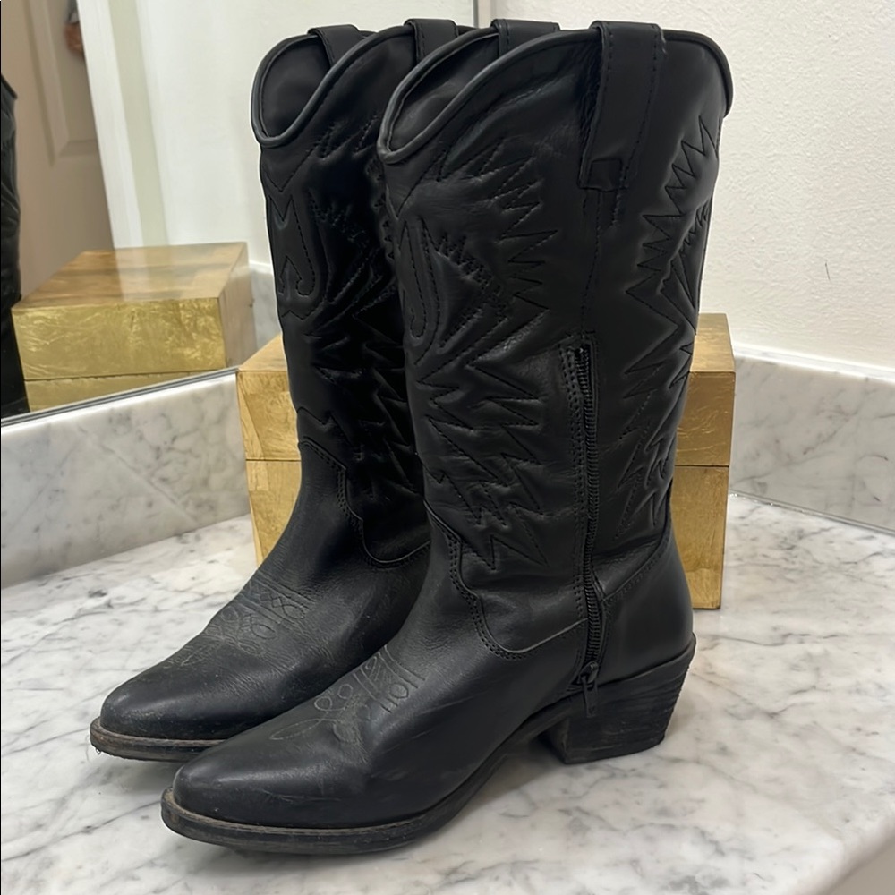 Steve Madden Black Heeled Boots with Western Flair